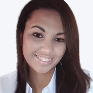 Candice, Senior Accountant at Buzz